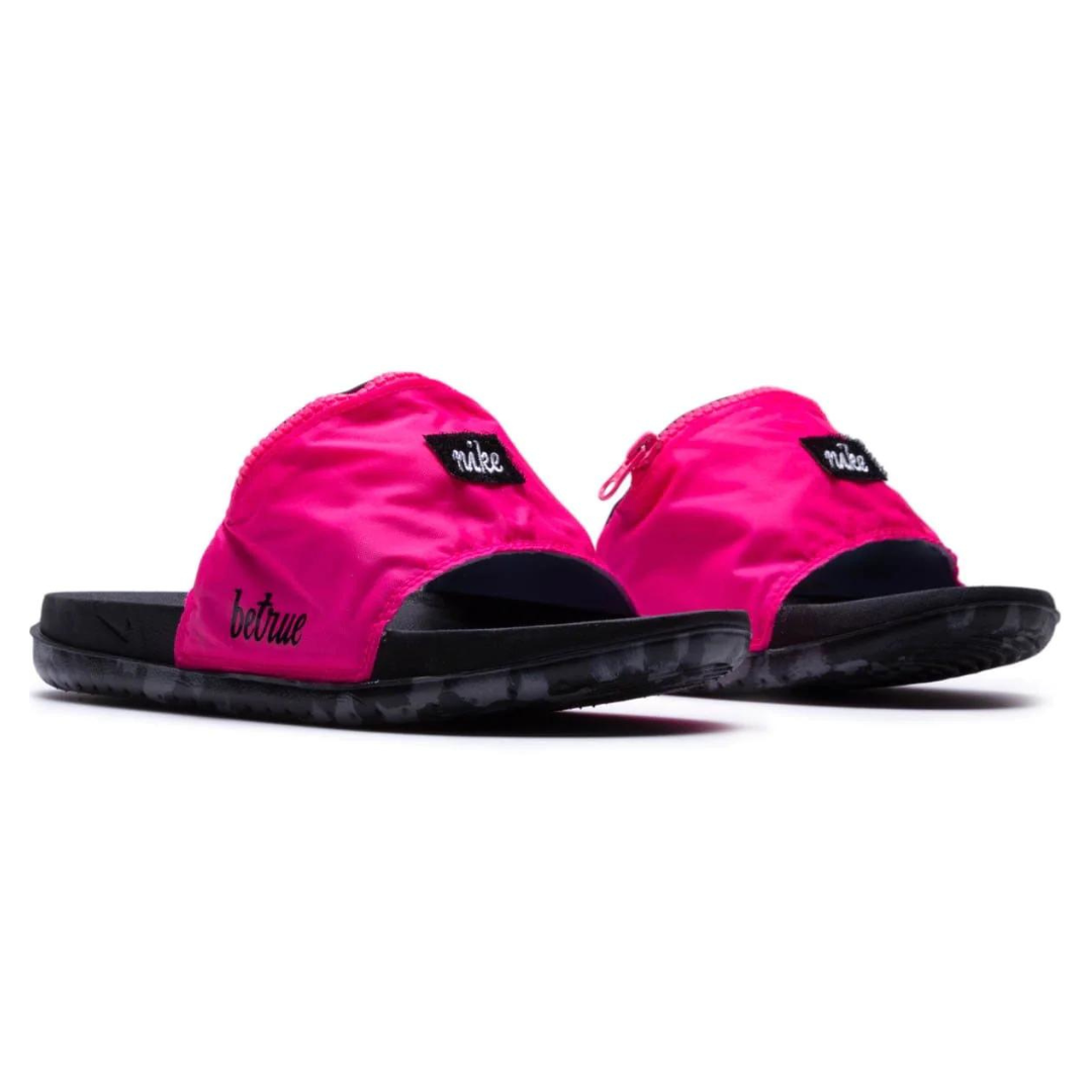 Nike Be True Fanny Pack Slides with Pride Flags NWT Size 7