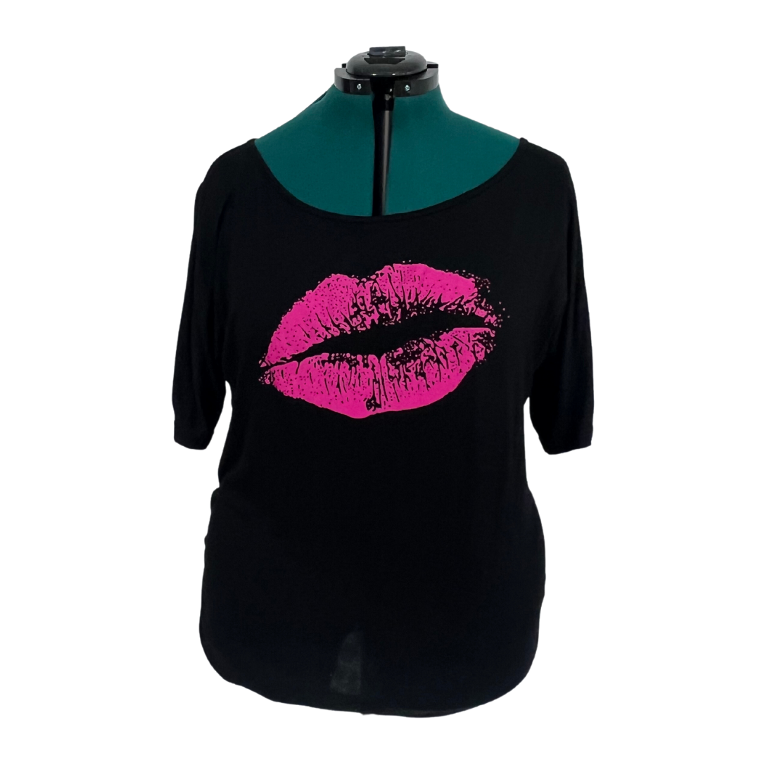 Black Lip Print Top