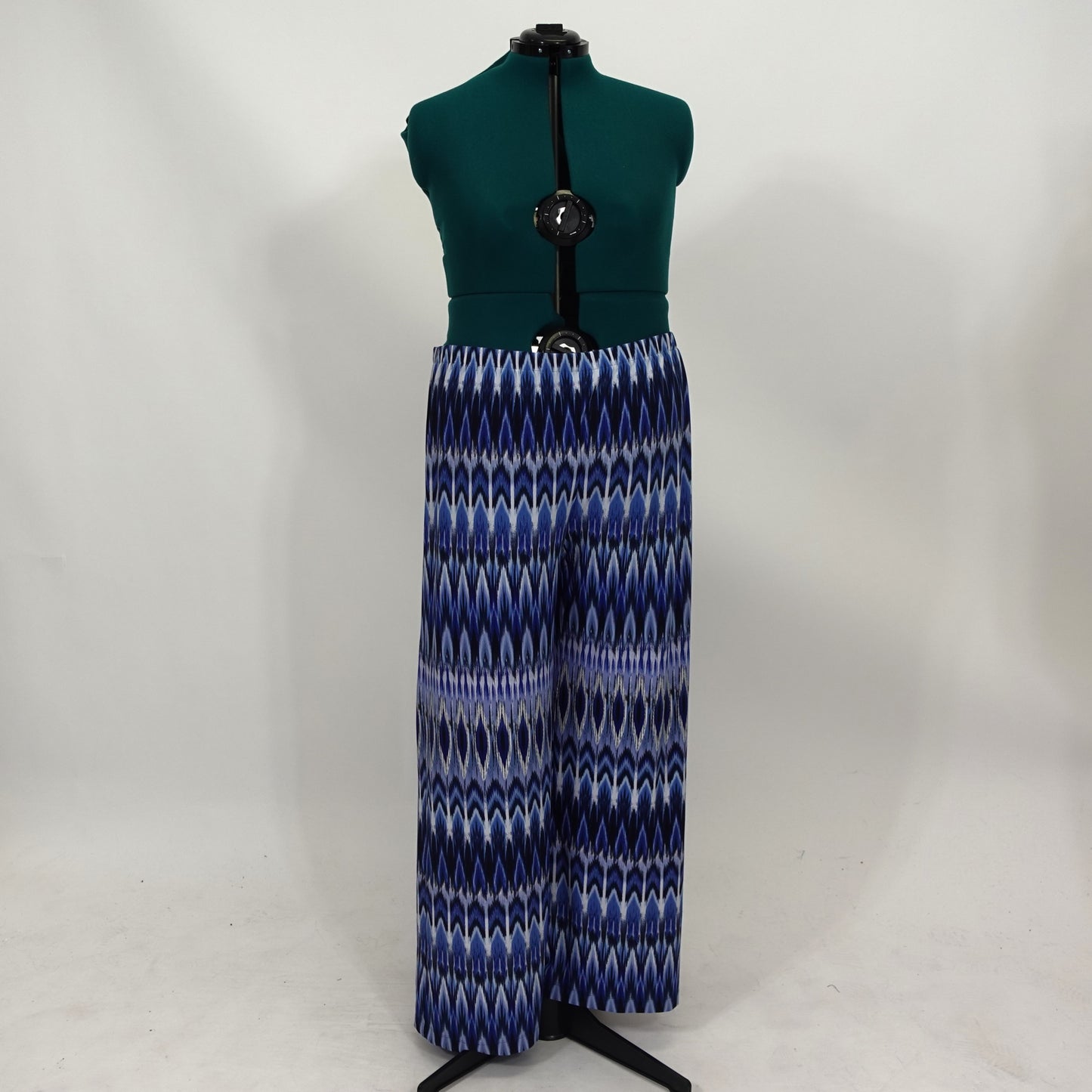 Wide Leg Ikat Print Pull-on Pants