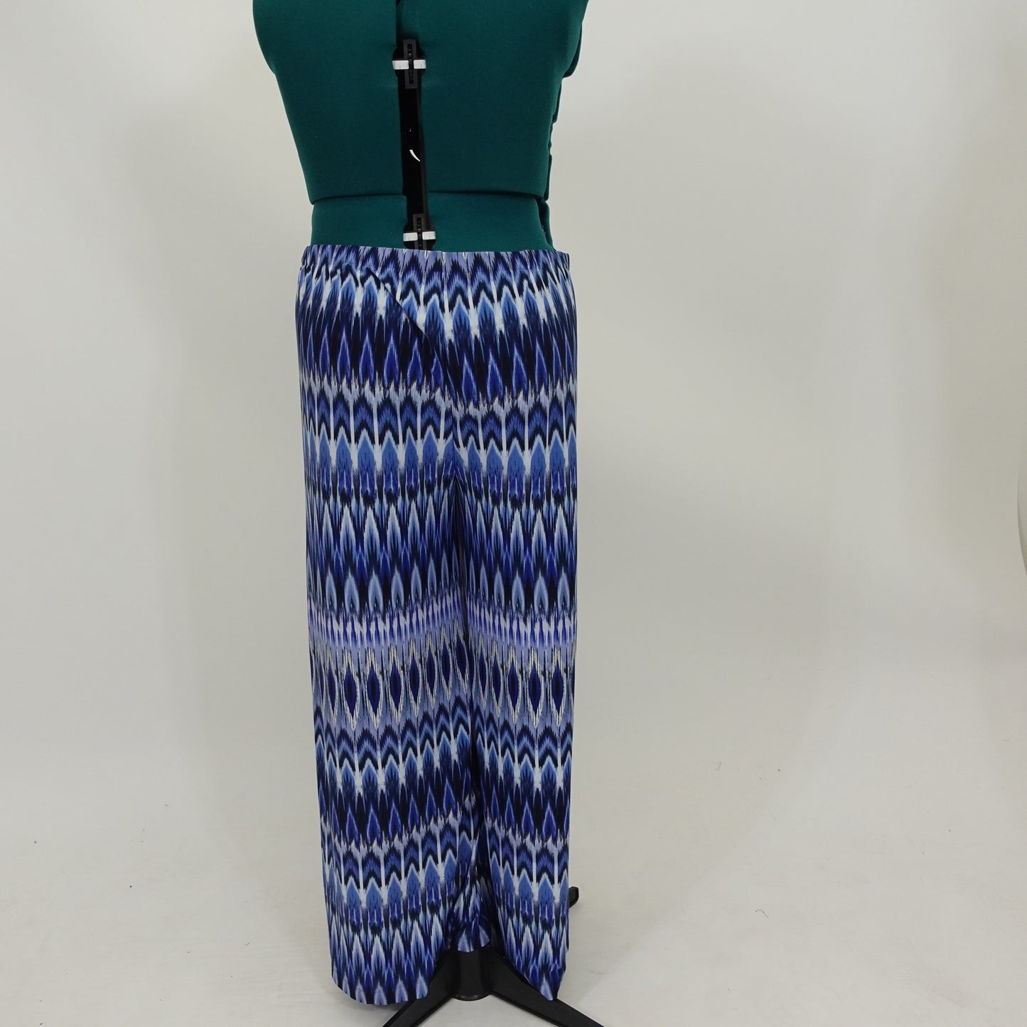 Wide Leg Ikat Print Pull-on Pants