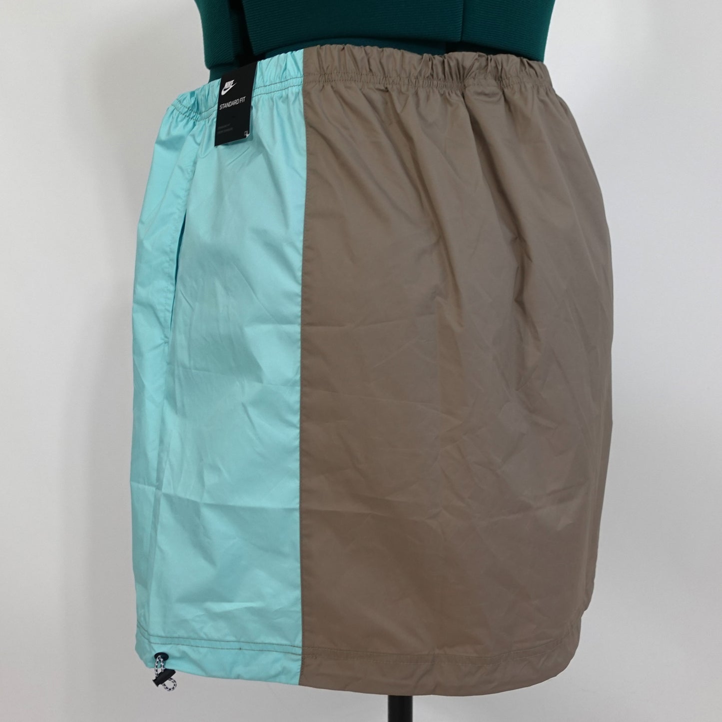 Nike Windbreaker Skirt NWT