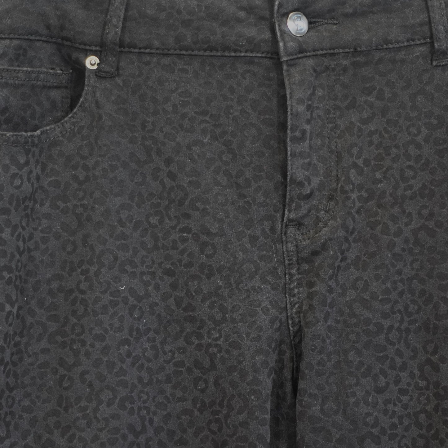 Black-on-Black Cheetah Print Skinny Jeans