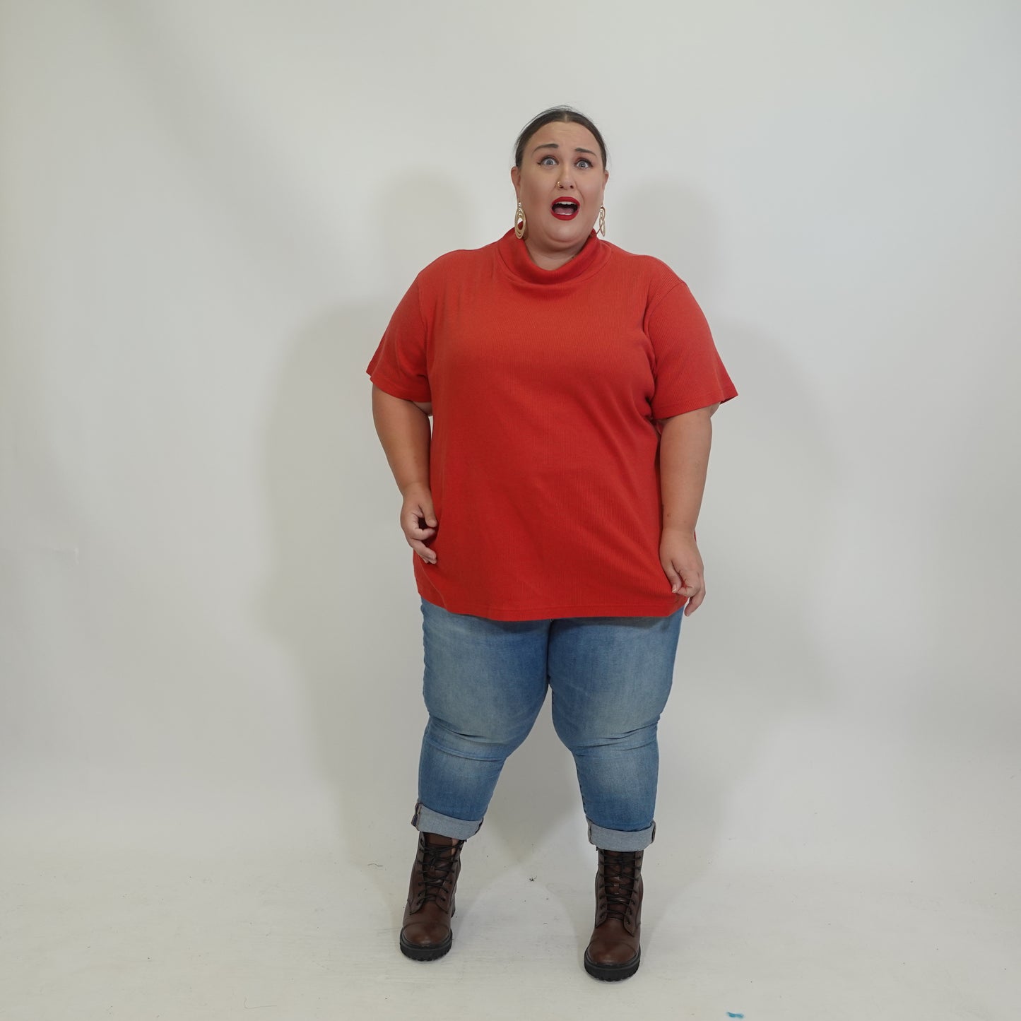 Vintage Red Ribbed Short Sleeve Turtle Neck