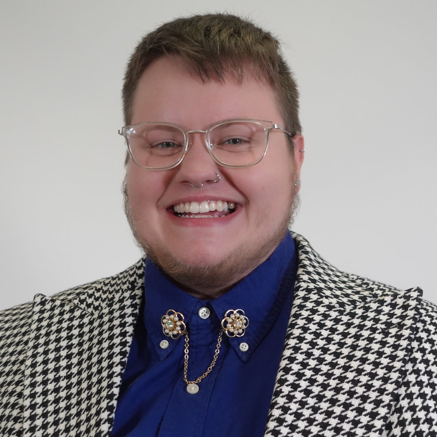 Vintage Gold Chain Collar Clip with Wire Flowers