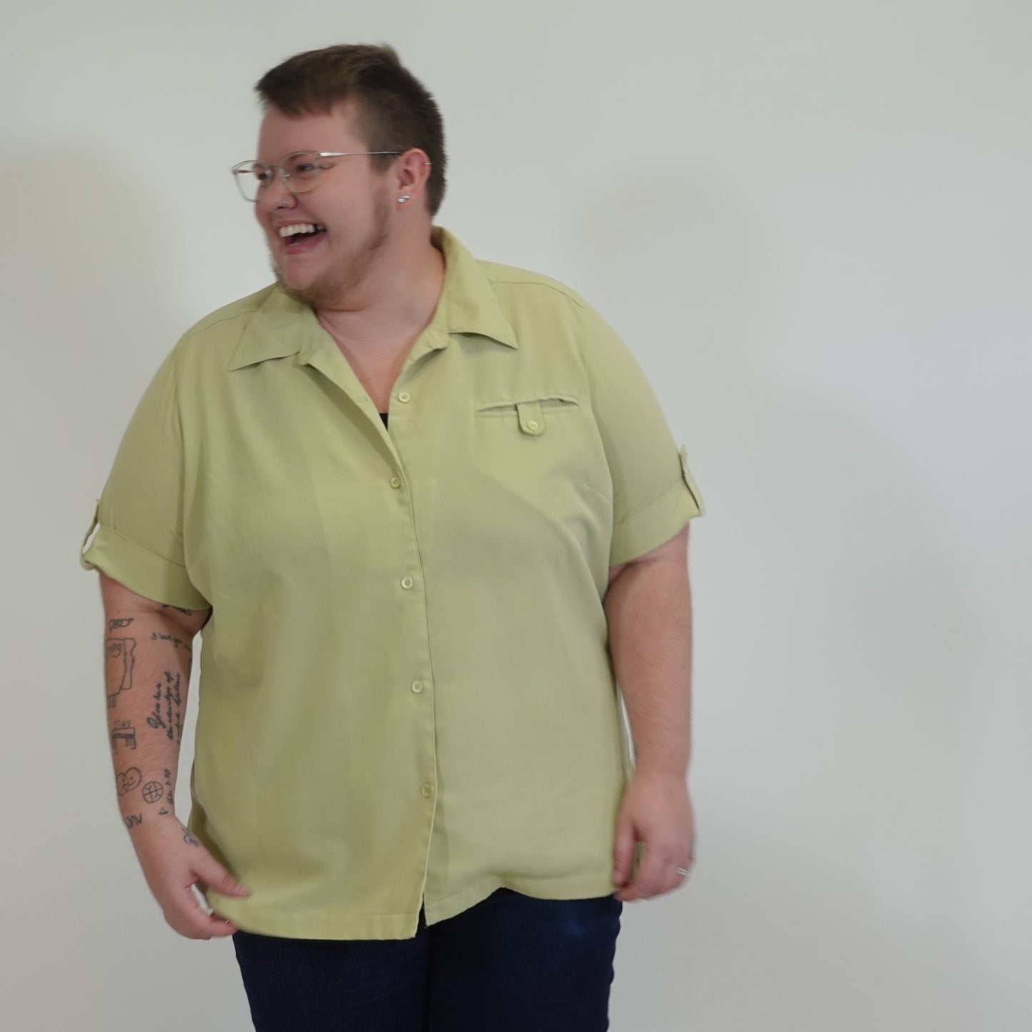 Vintage Pale Green Short Sleeve Button Up