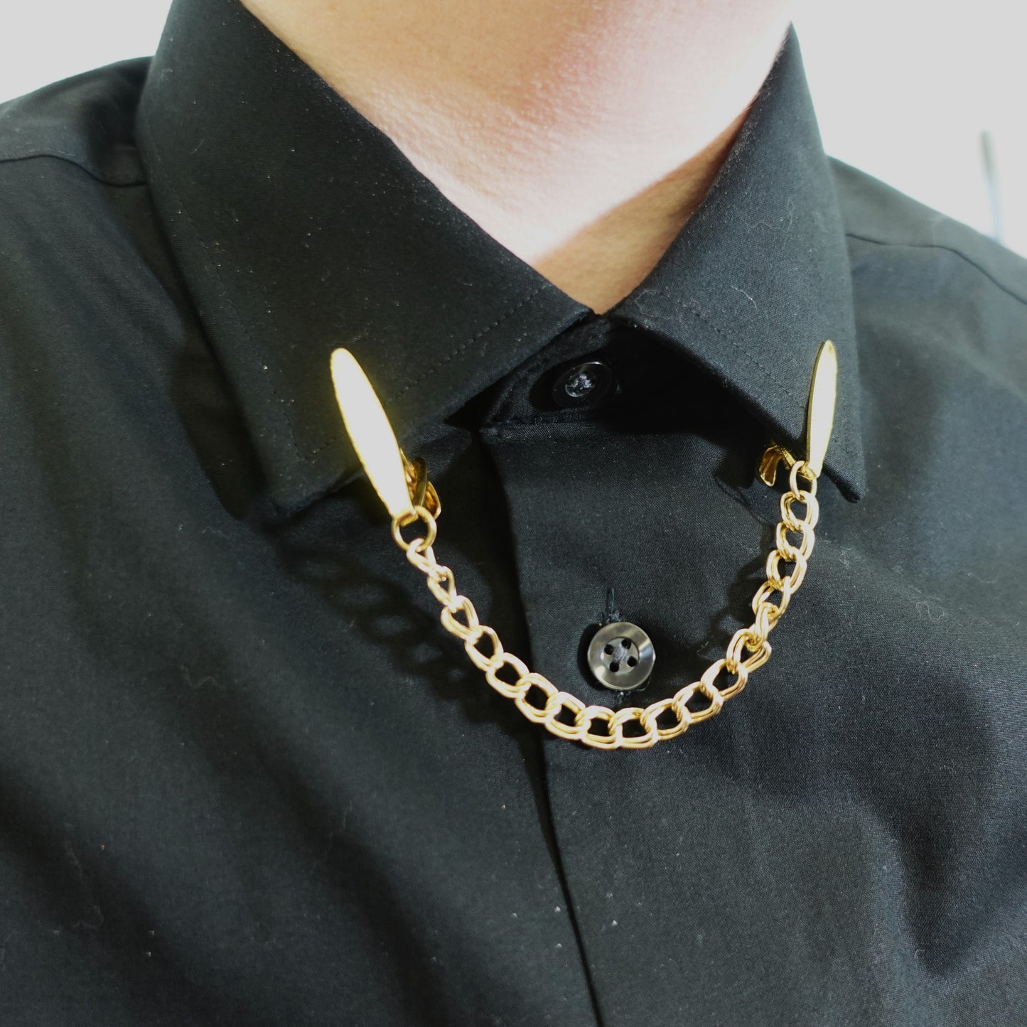 Vintage Gold Chain Collar Clip