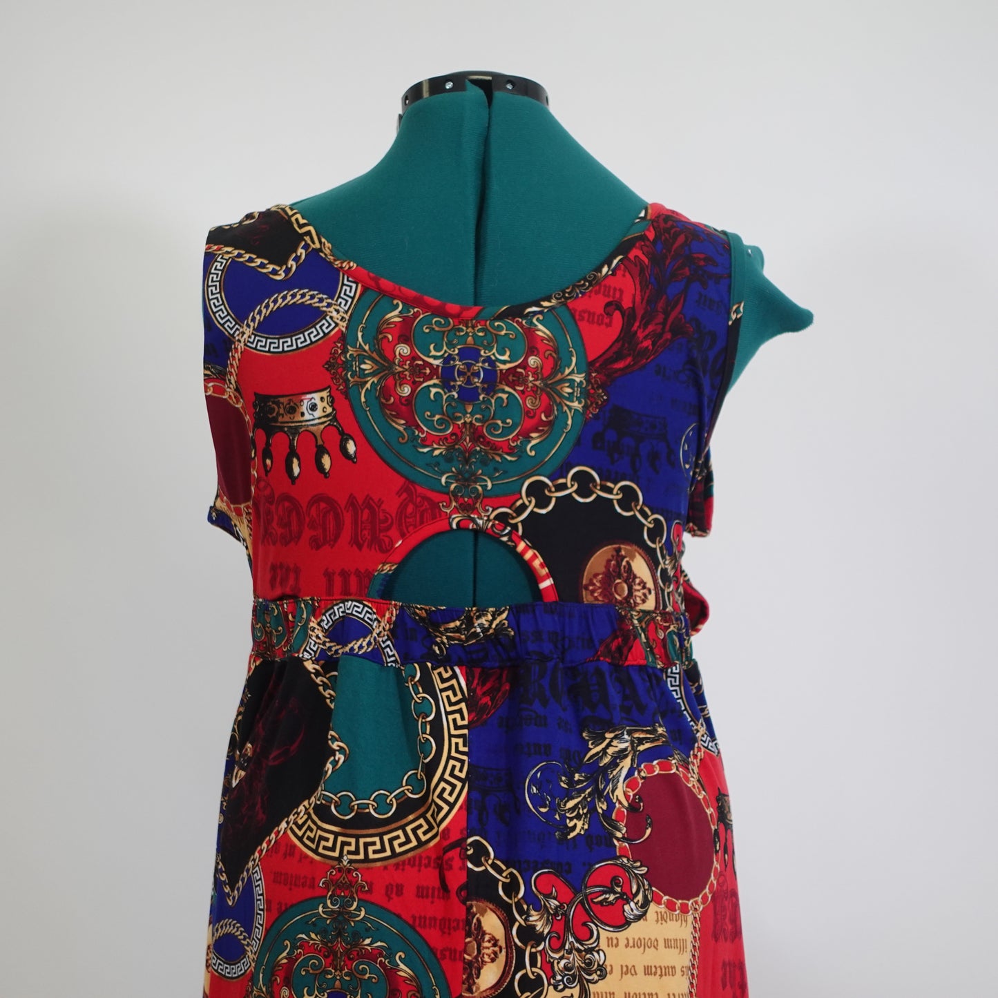 Vintage Sleeveless Gaudy Print Maxi Dress