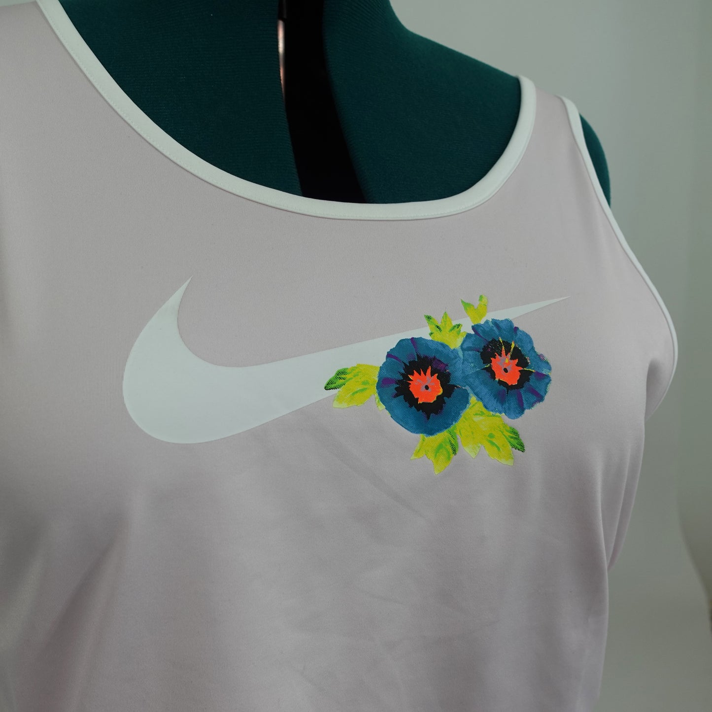 Nike Pink and Tropical Print Cropped Tank NWT
