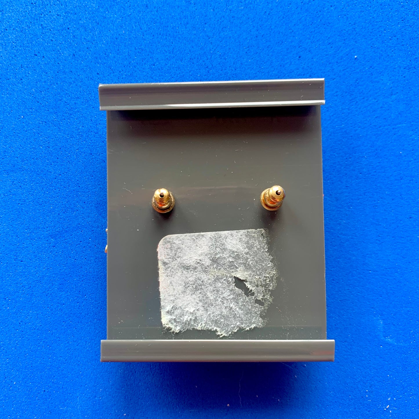 Vintage Deadstock Trifari Gold Ribbon Stud Earrings