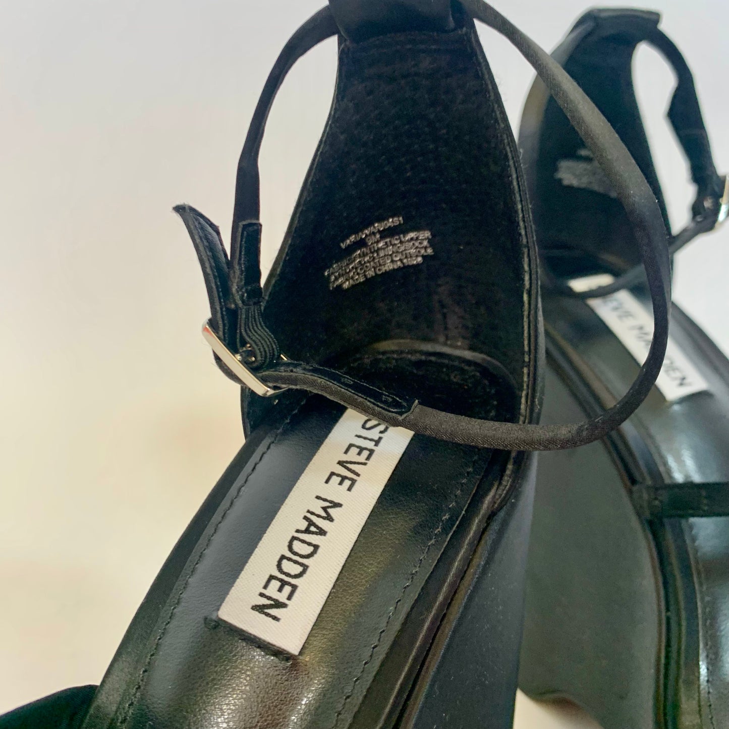 Sz 9 Steve Madden Y2K Platform Chunky Wedge Black Satin Heels
