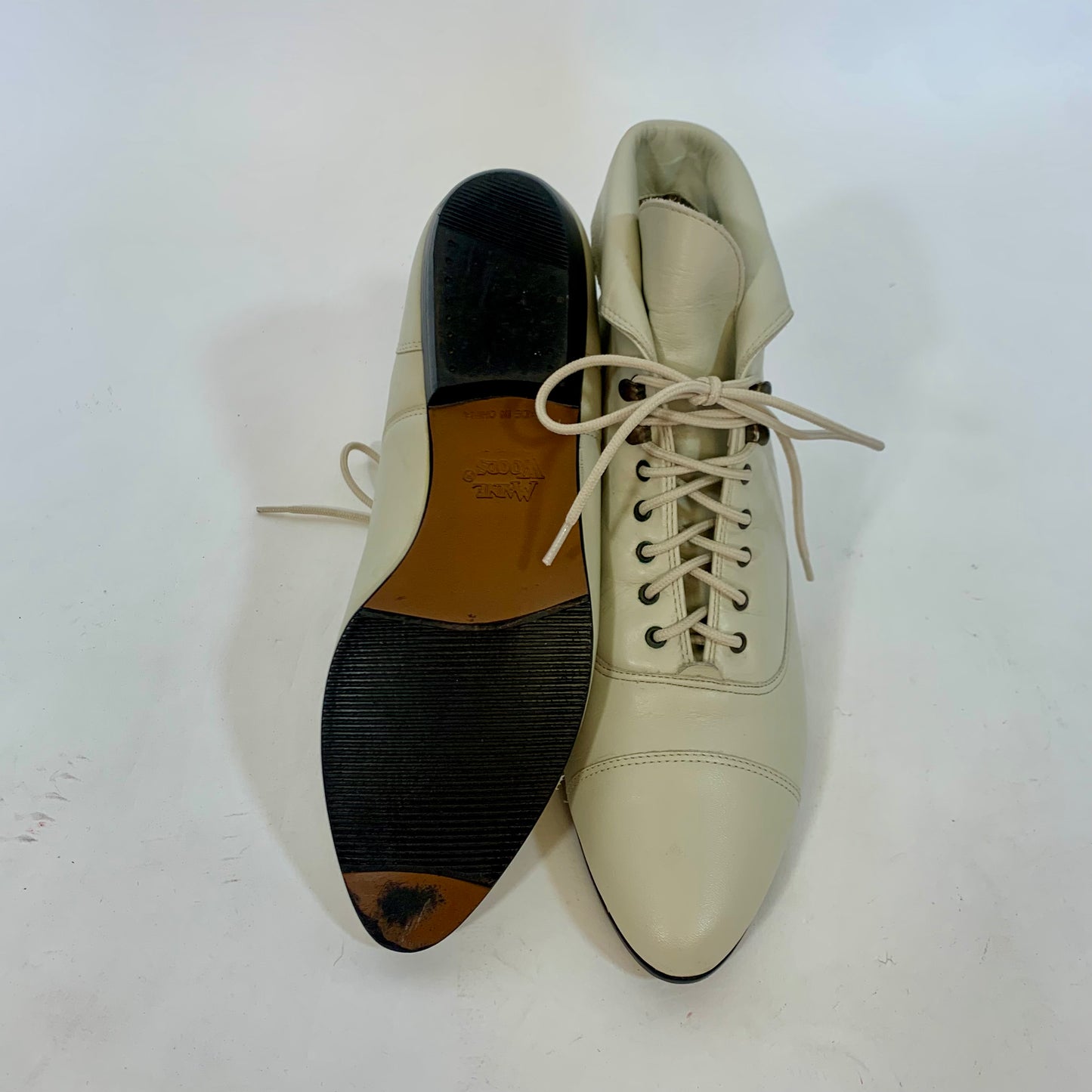 Sz 8.5 Vintage Maine Woods Off-White Leather Booties