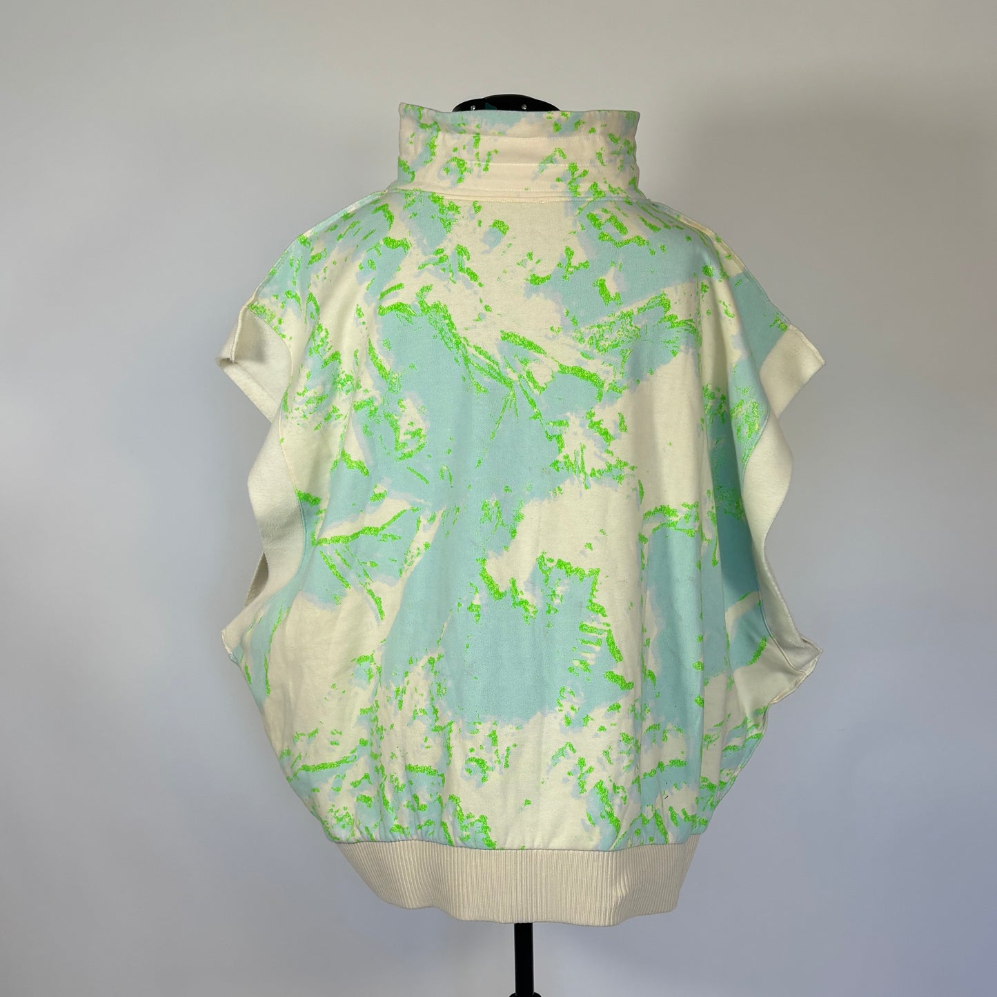 Making The Cut Season 3 Winning Look: Boxy 1/4 Zip Funnel Neck Sleeveless Tie Dye Sweatshirt NWT