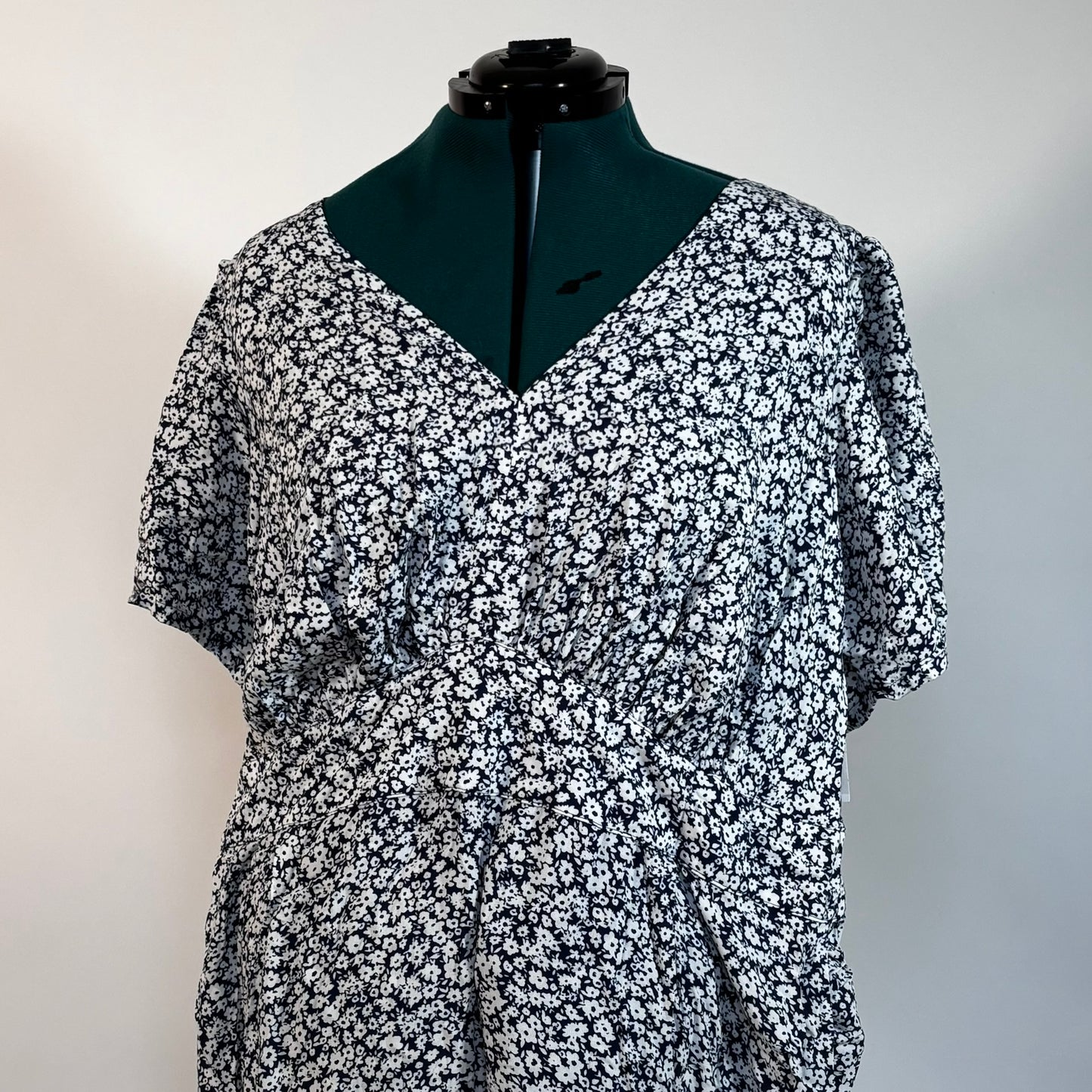 Navy with White Ditsy Floral Puff Sleeve Jumpsuit NWT