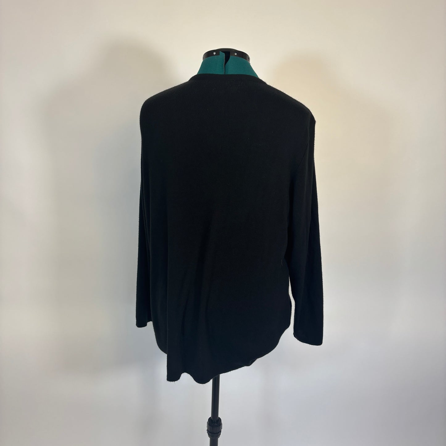 Vintage Black Lightweight Sweater with Geometric Design