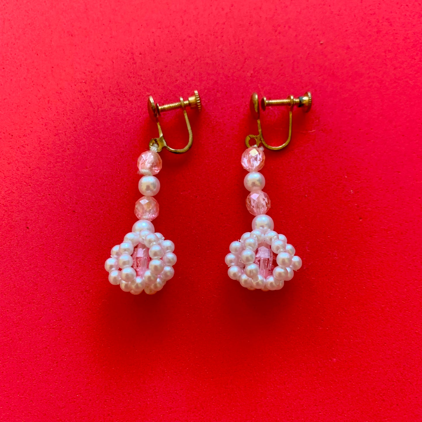 Vintage White and Pink Beaded Screw Back Drop Earrings