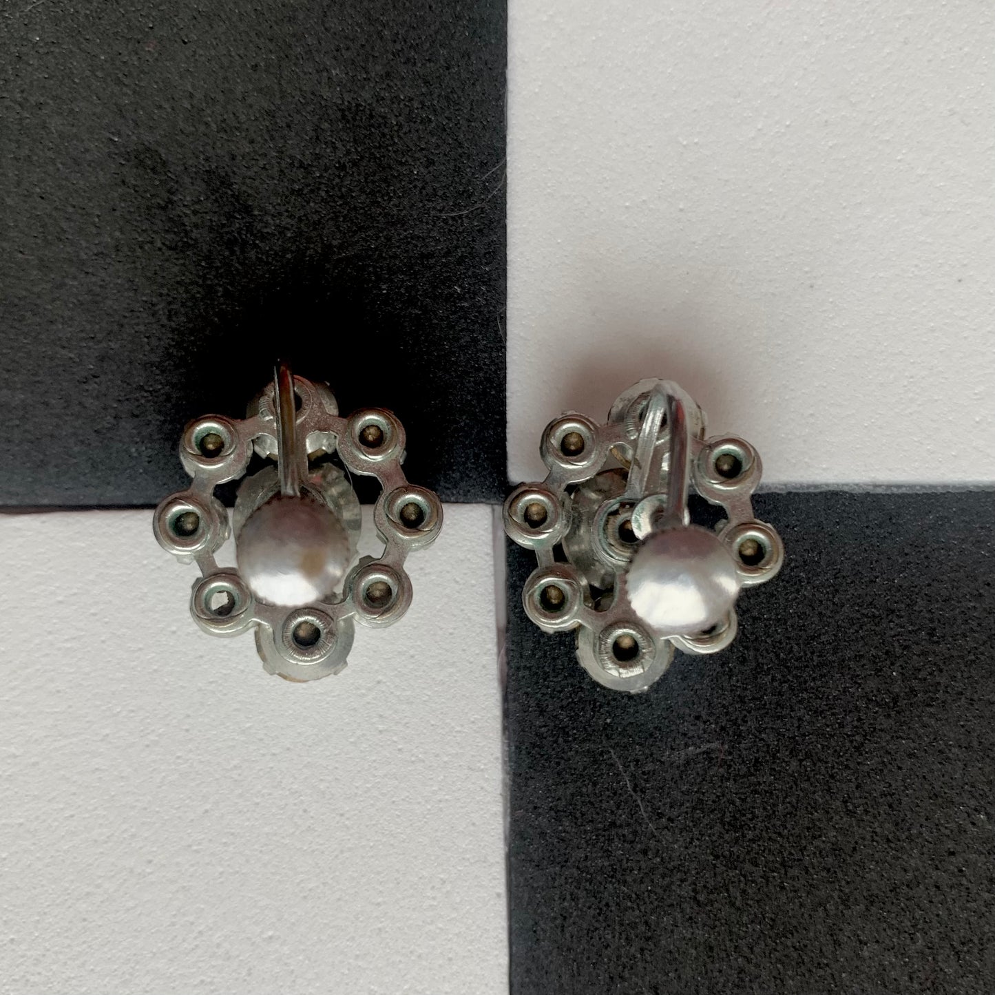 Vintage Rhinestone Flower Screw-Back Earrings