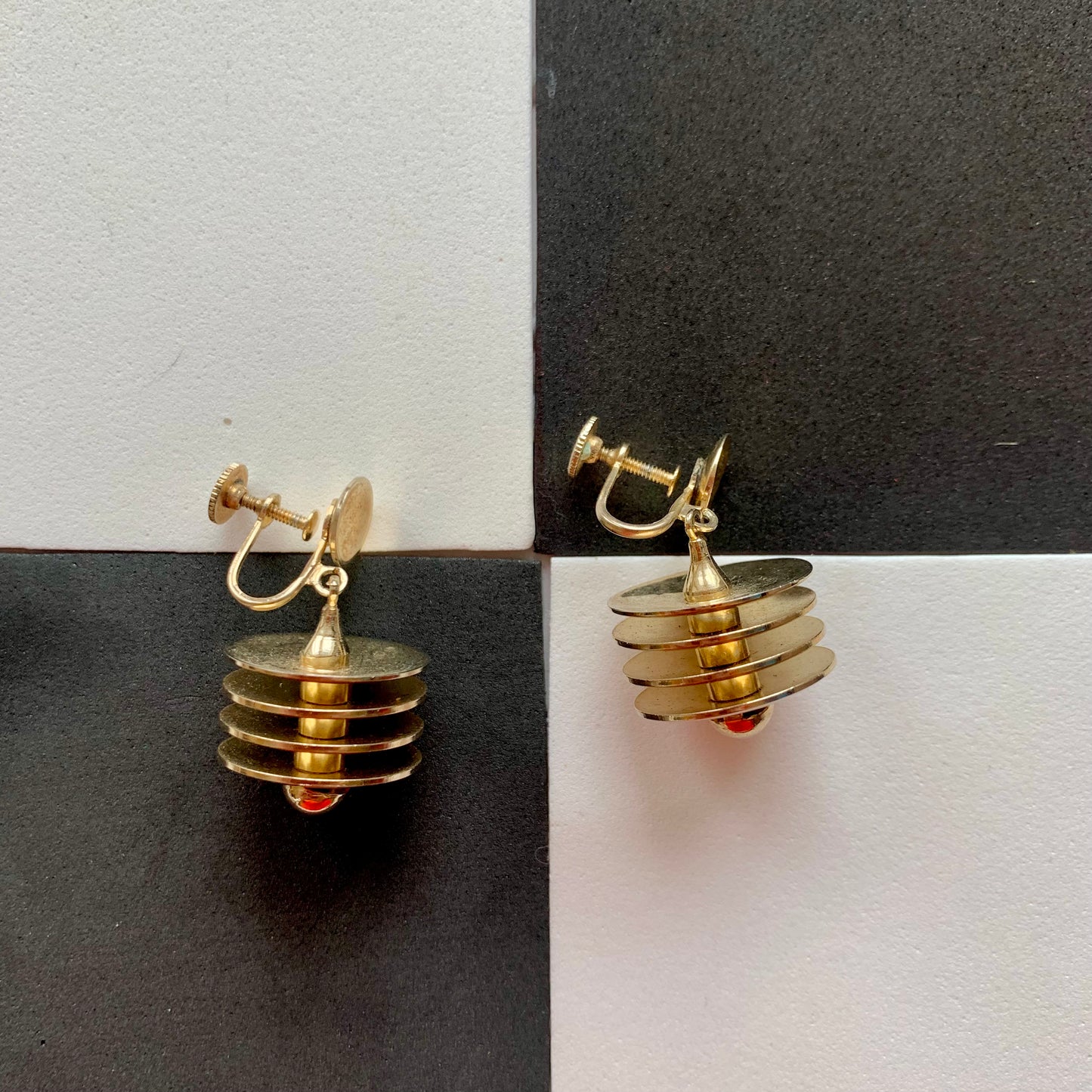 Vintage Gold-Toned Disc Screwback Earrings
