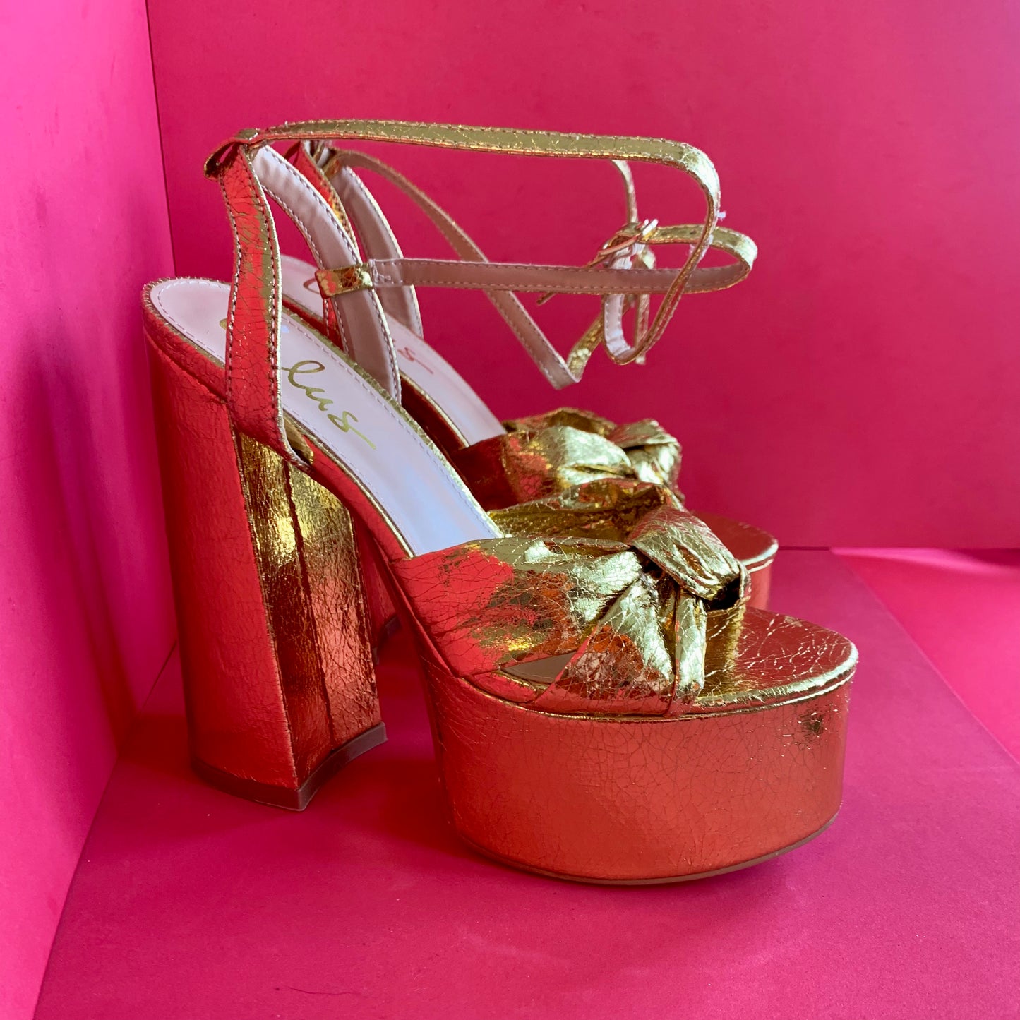 Sz 7 Lulus Metallic Gold Platform Heels