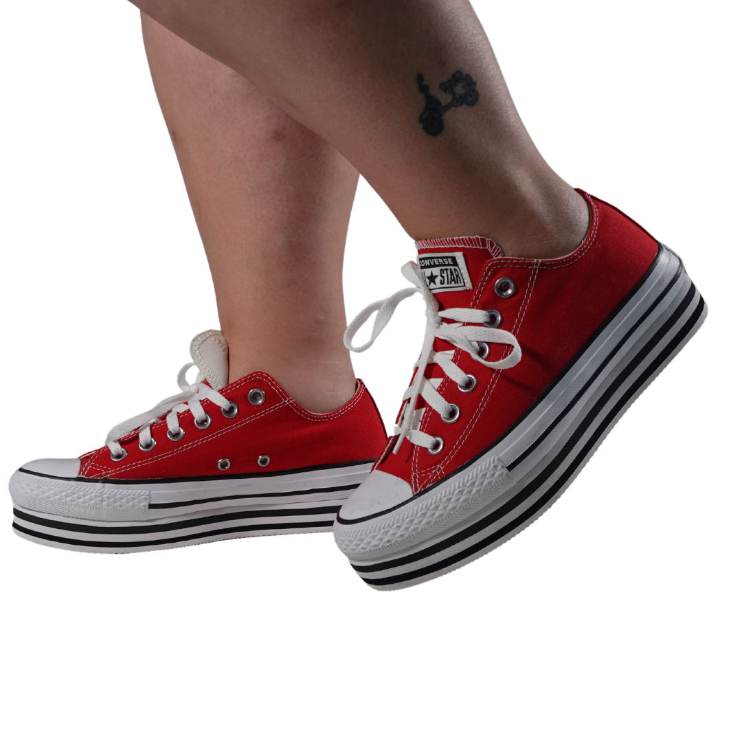 Converse Red Low Top Platforms (Size 9)