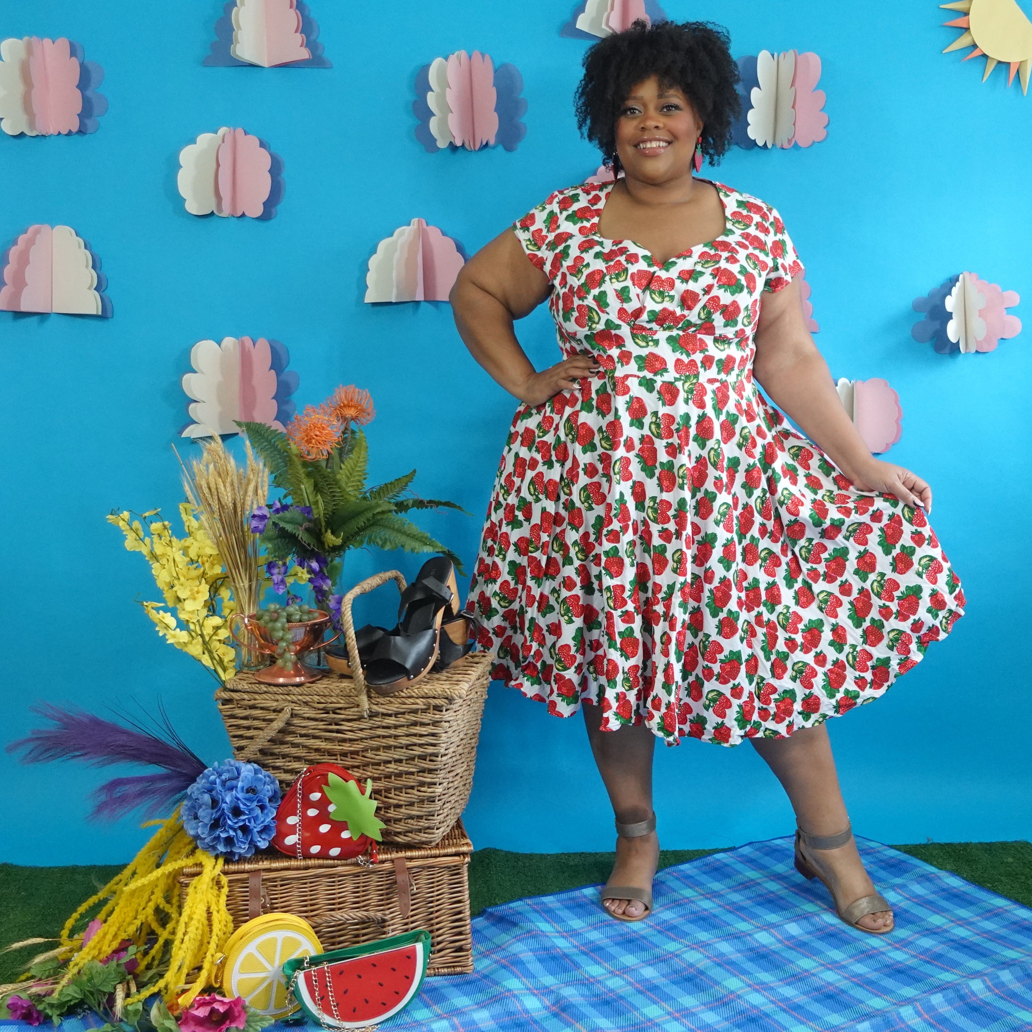 Strawberry Print Midi Dress – Secondhand Stare