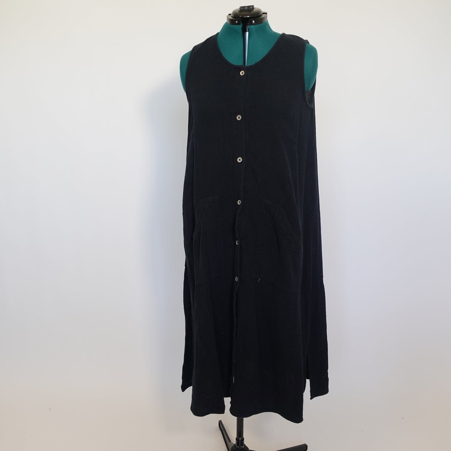 Vintage Portocruz Sleeveless Black Button Front Dress