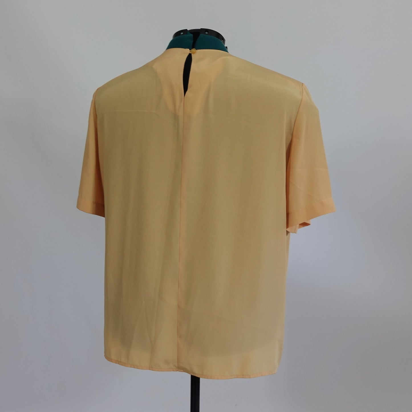 Vintage Pale Yellow Short Sleeve Top
