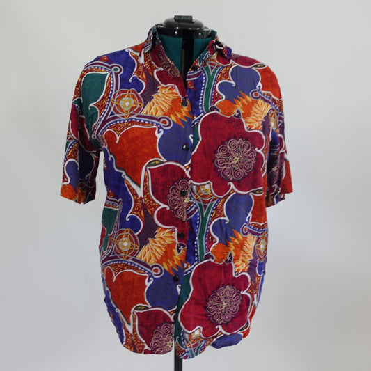 Vintage Multicolored Short Sleeve Button Up