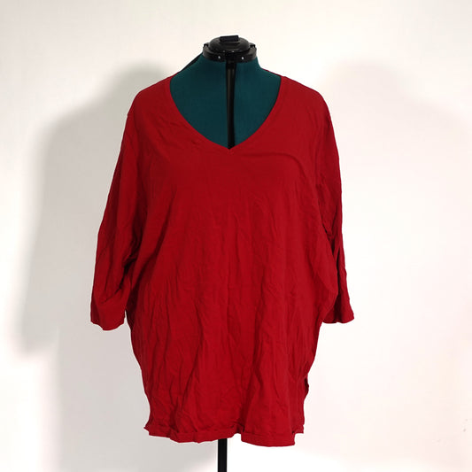 Red V-Neck 3/4 Length Sleeve V-Neck Top