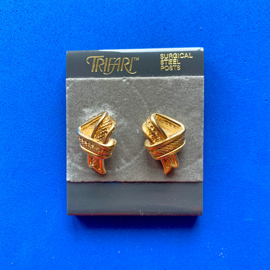 Vintage Deadstock Trifari Gold Ribbon Stud Earrings