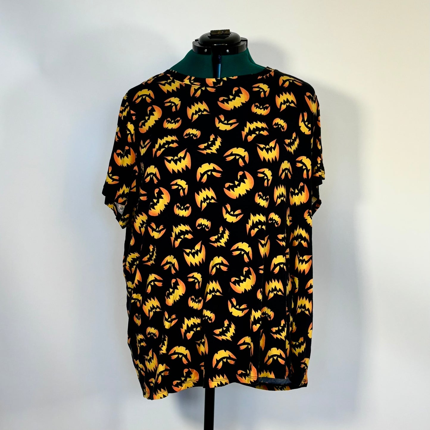 Torrid Jack-o-Lantern Print Graphic Tee