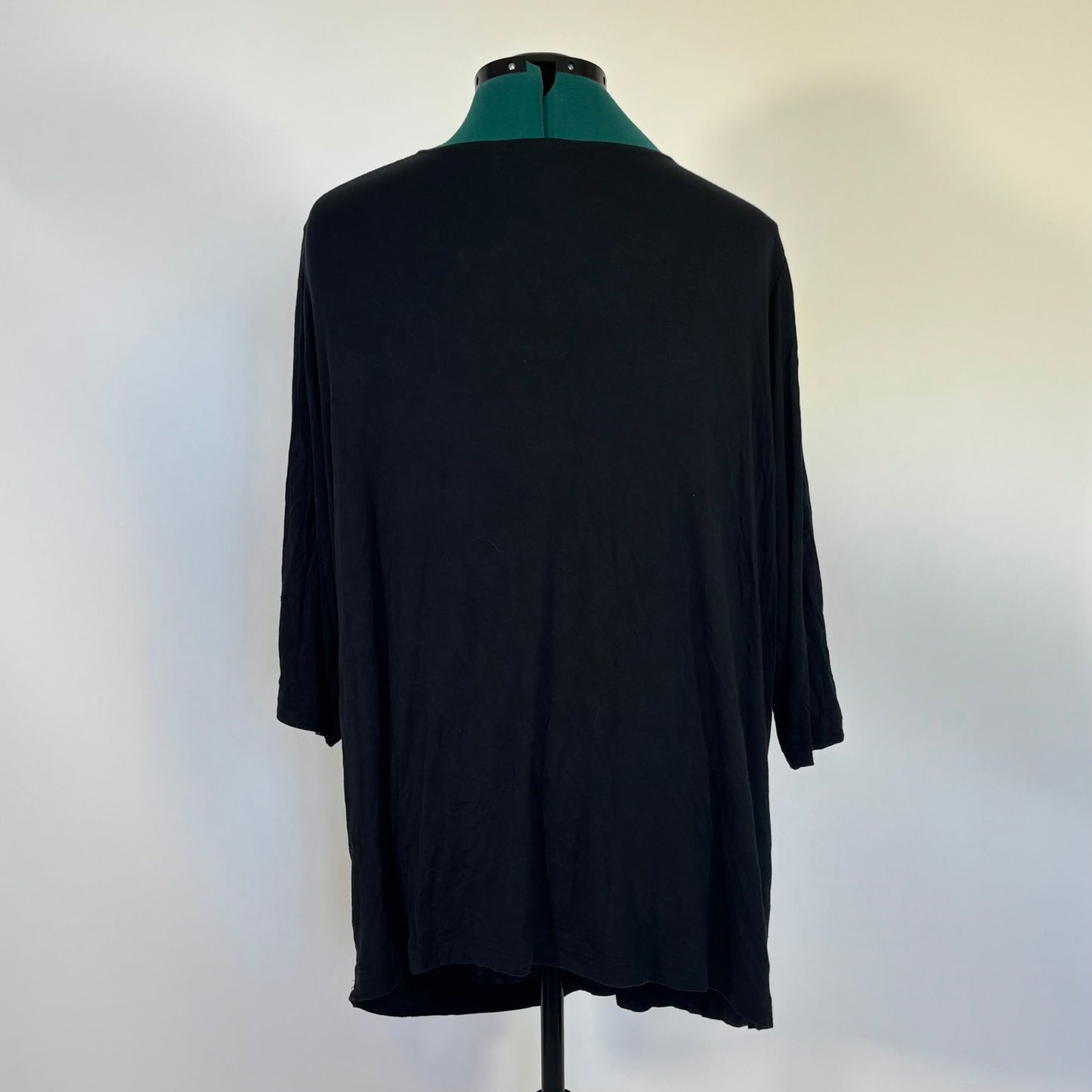 Black Knot Front V Neck Top