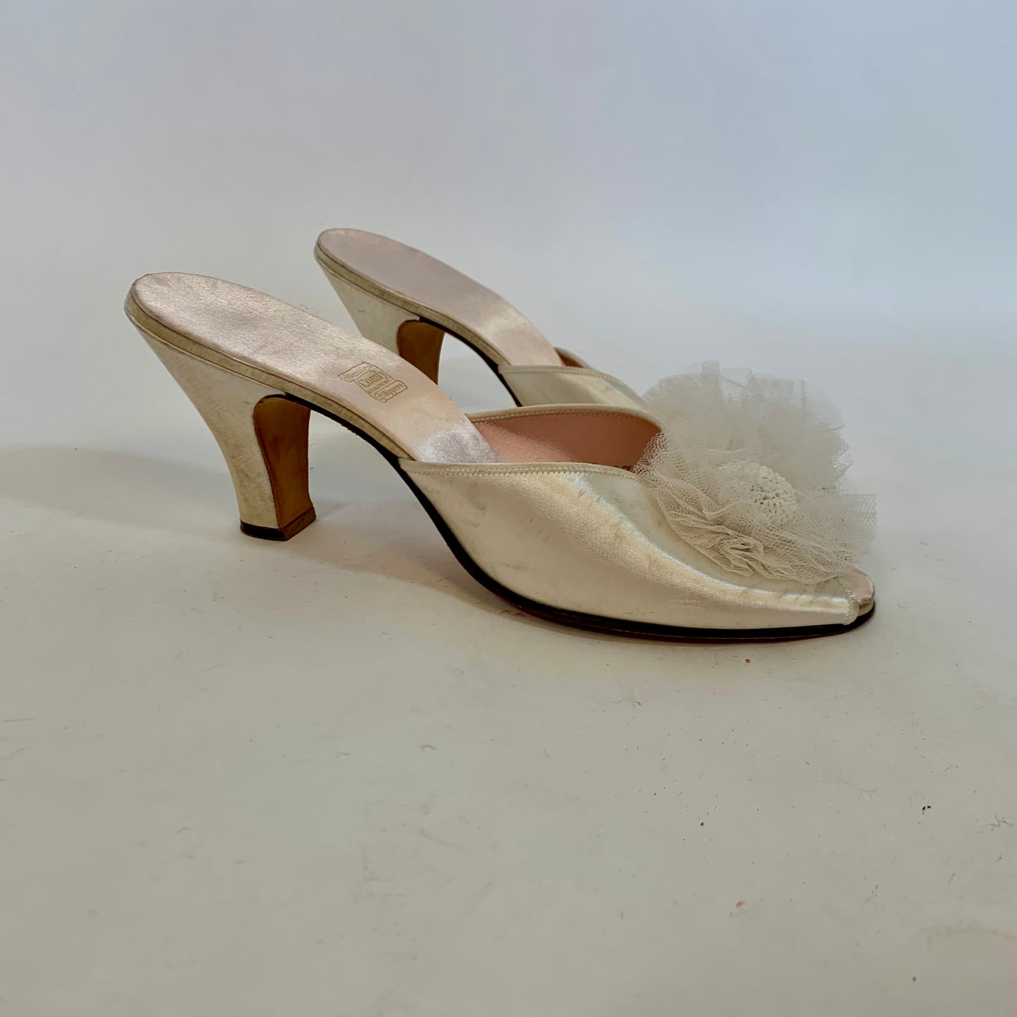 Sz 7 Vintage 1940s Daniel Green Light Pink Satin Boudoir Heels