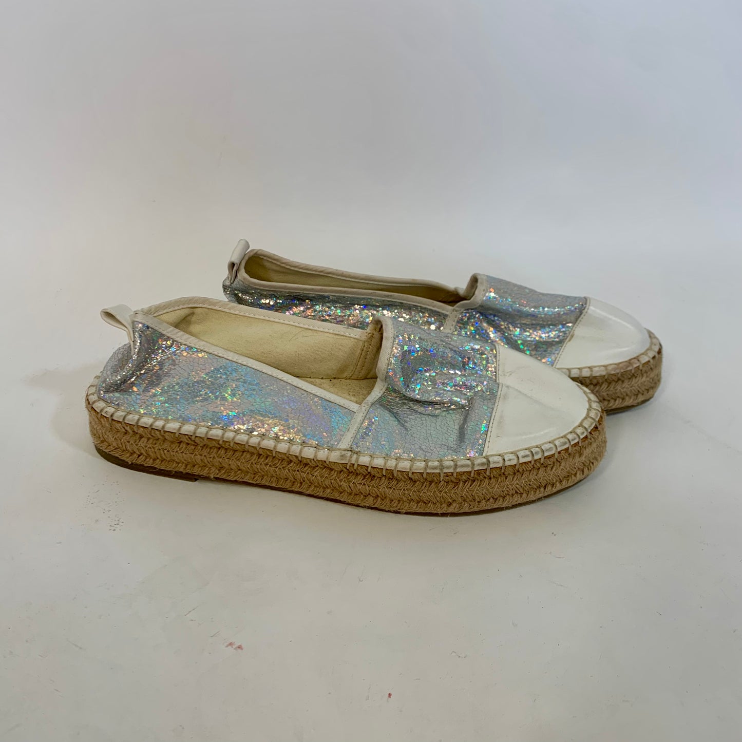 Sz 9 Irridenscent White and Cream Espadrilles Flats