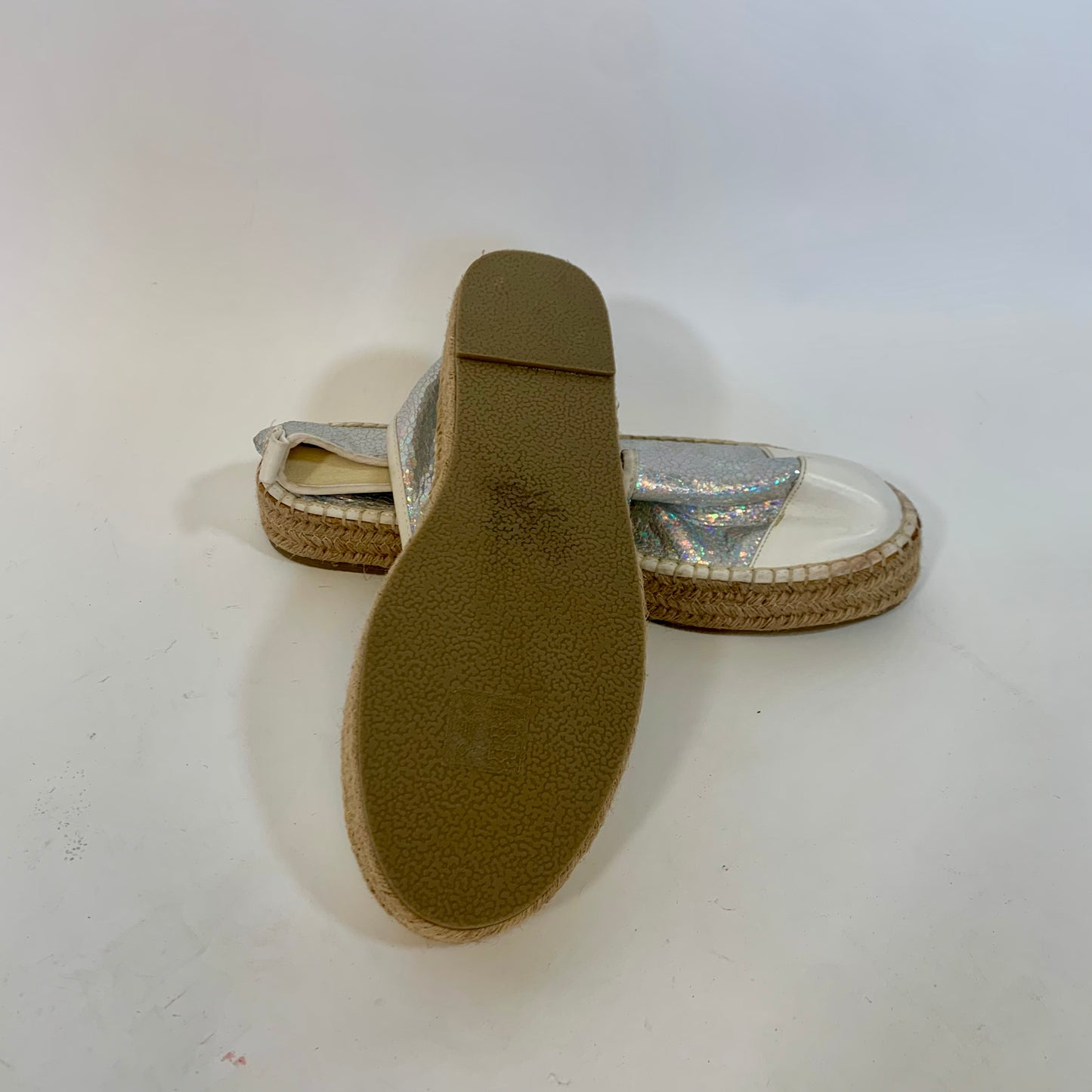 Sz 9 Irridenscent White and Cream Espadrilles Flats