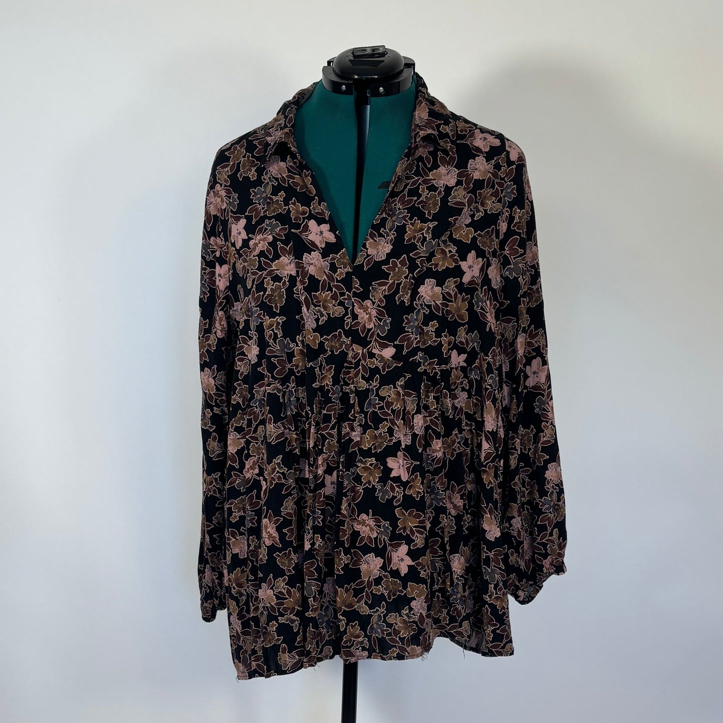 Torrid Dark Moody Floral Collared Tunic Top