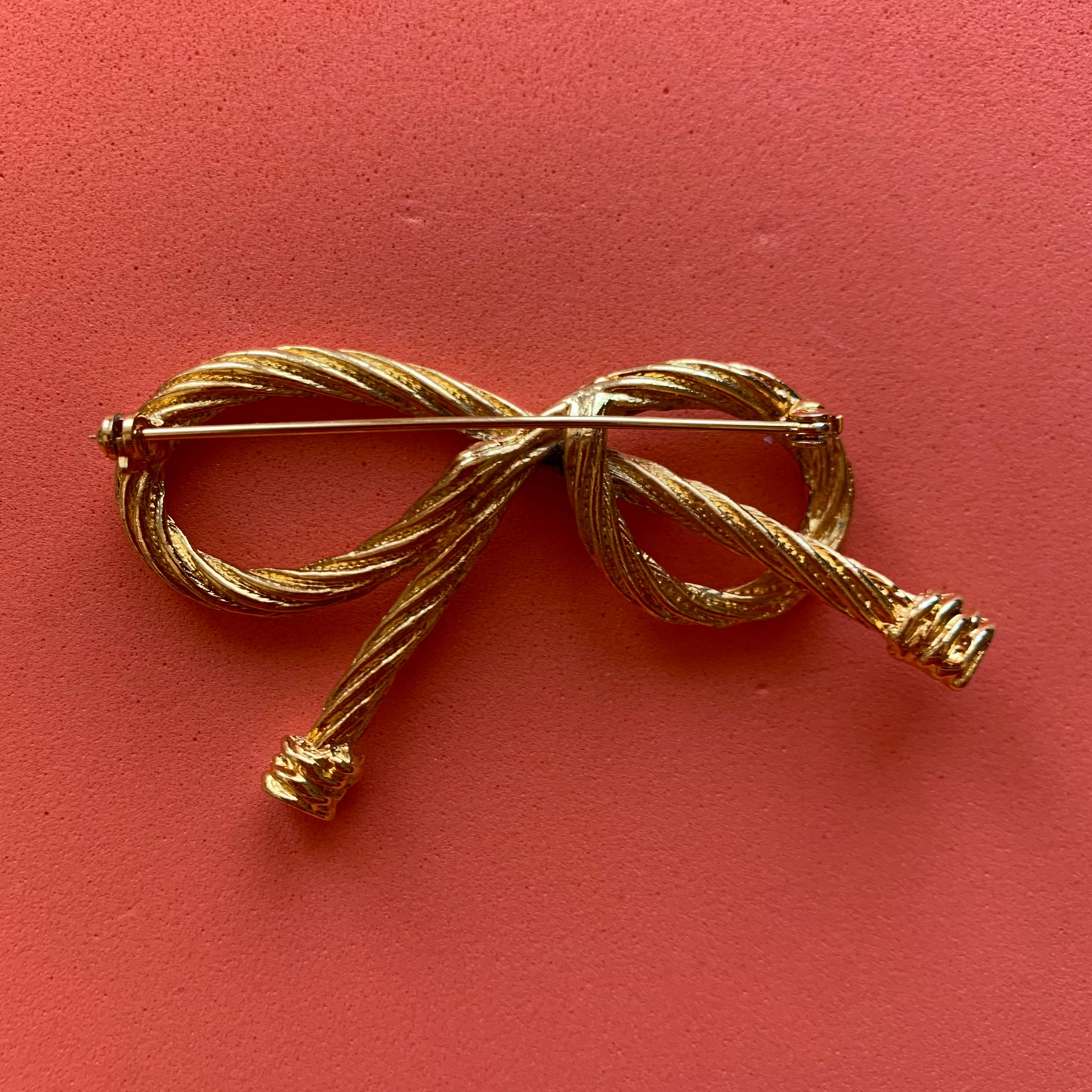 Vintage Gold-Toned Bow Brooch