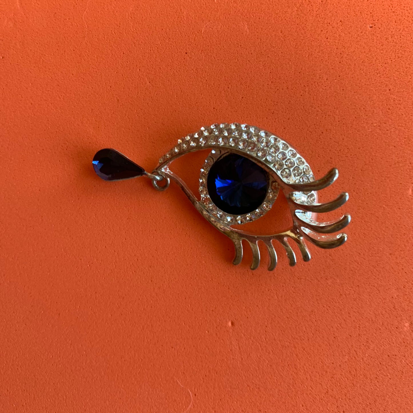 Vintage Gold-Toned Teardrop Eye Brooch