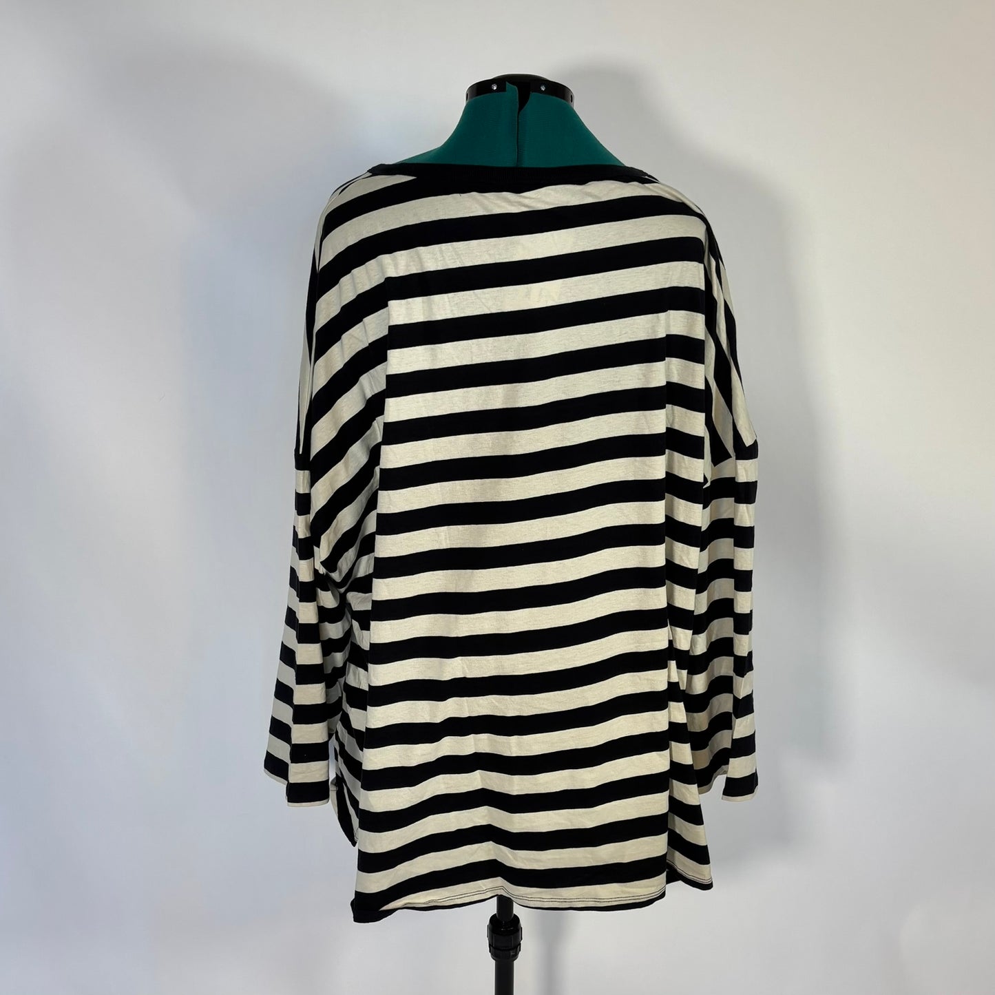 Black and White Stripe Drop Shoulder Long Sleeve Top NWT