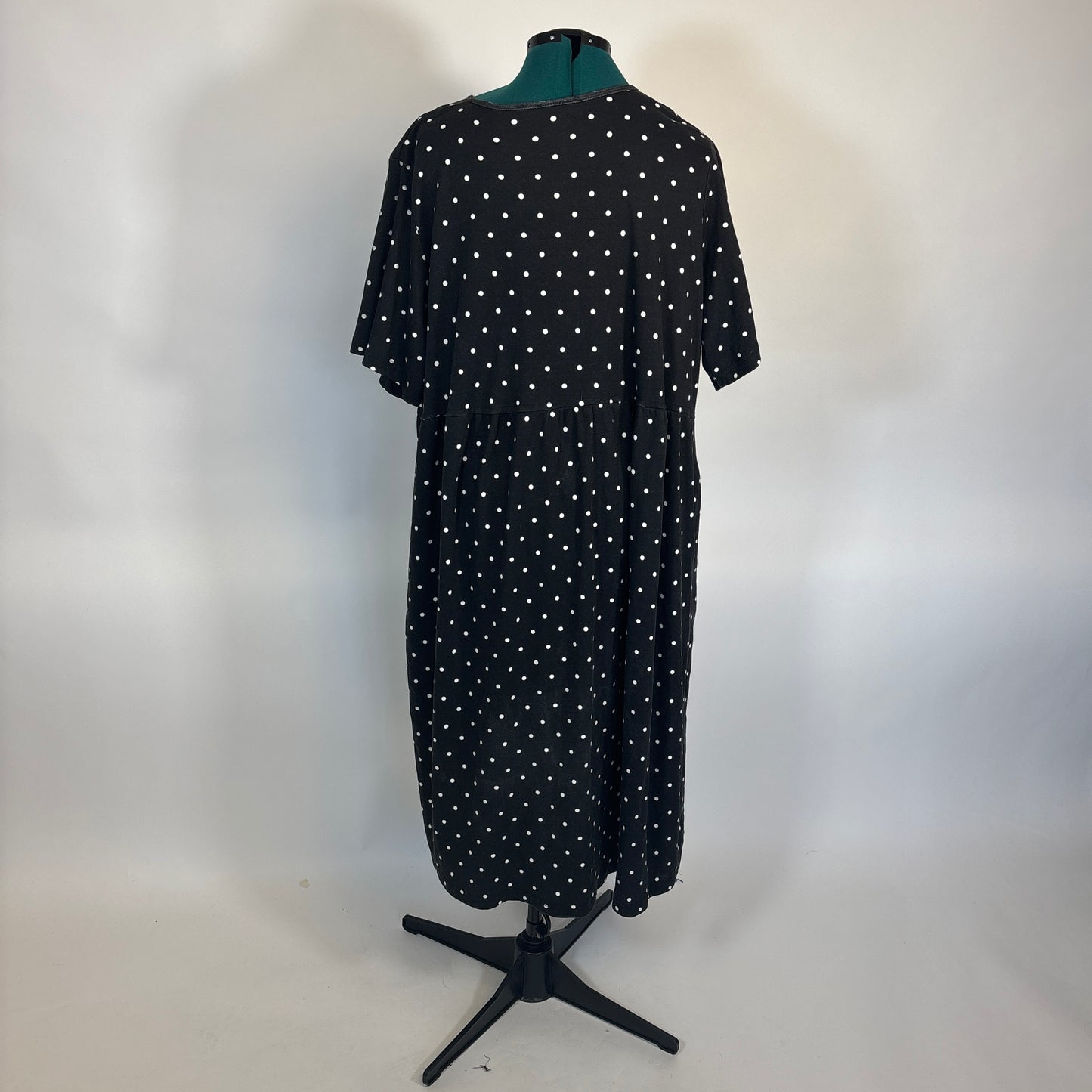 Vintage Black and White Button Front House Dress