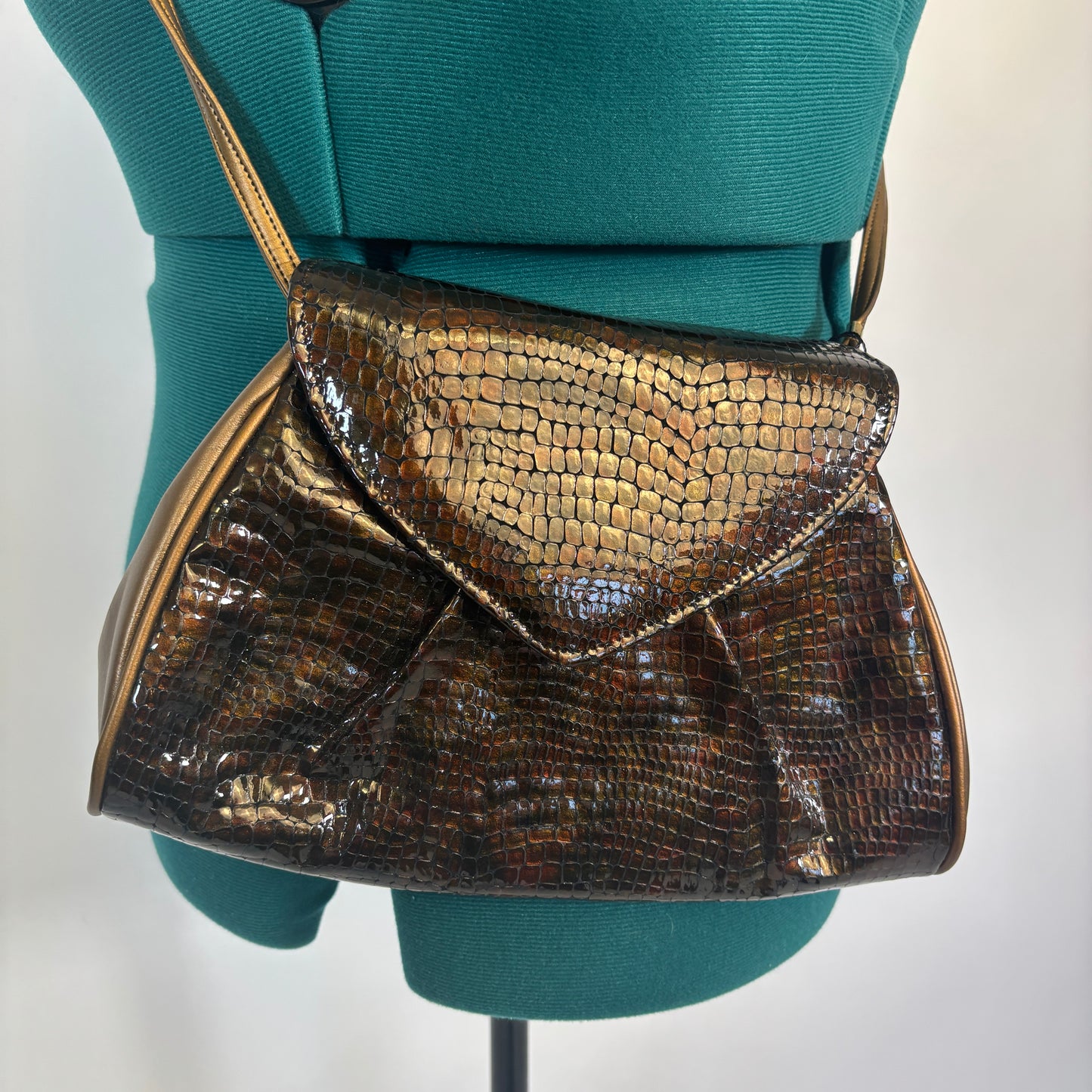 Vintage Brown Faux Animal Skin Envelope Style Convertible Crossbody Purse