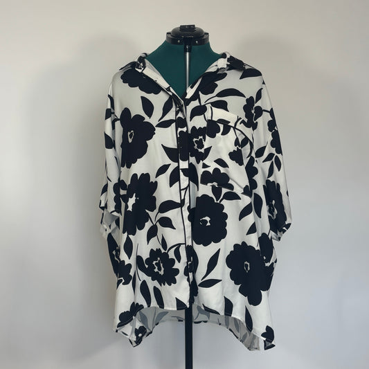 Black and White Floral Print Short Sleeve Button Down