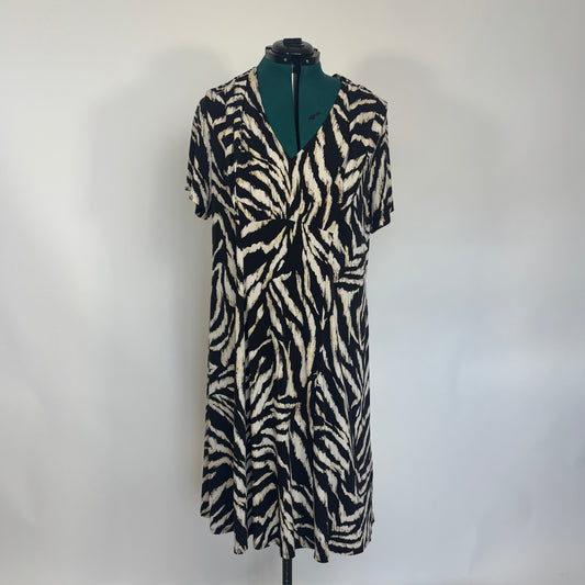 Vintage Connected Woman Zebra Print Knee Length Dress