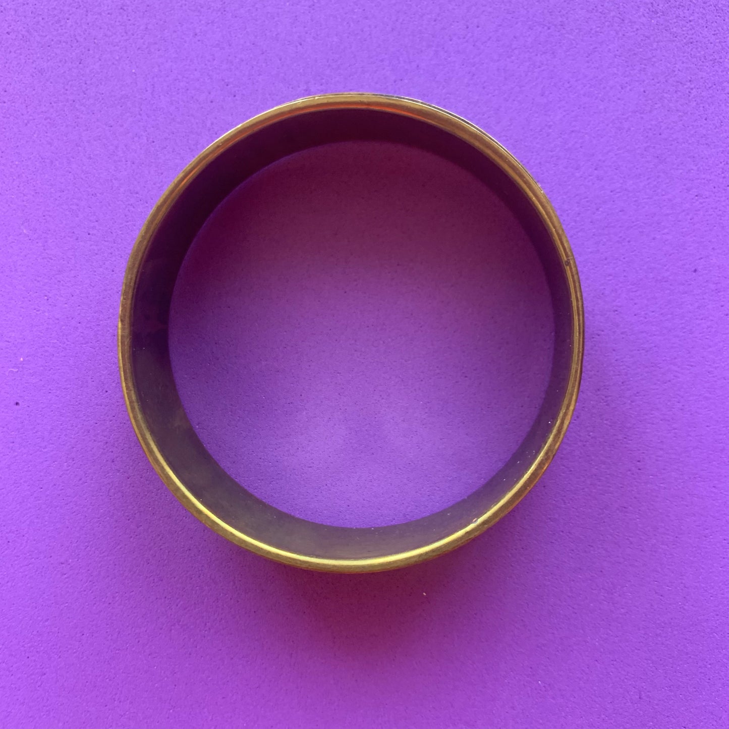 Vintage 70s Brass and Mother of Pearl Bangle Bracelet