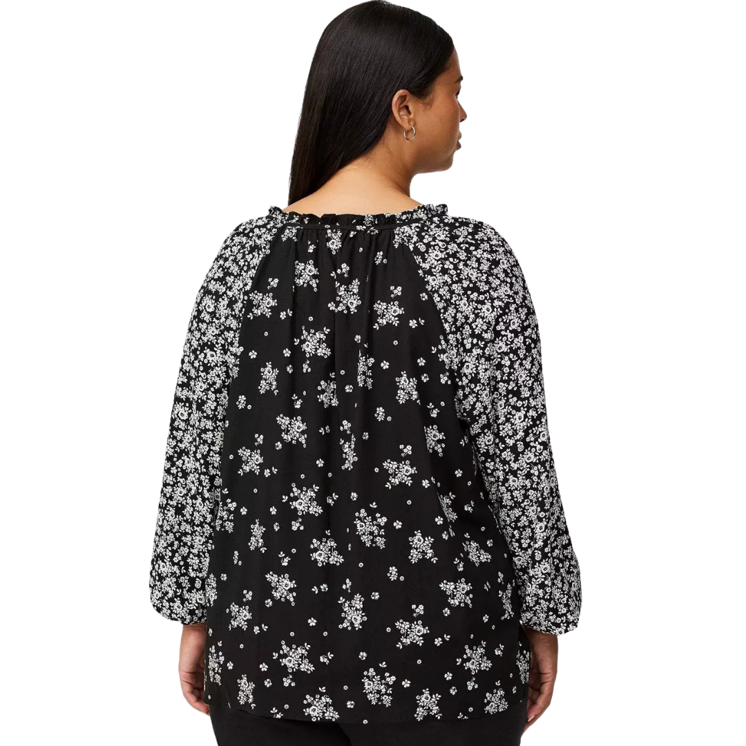 Torrid Black and White Ditsy Floral Peasant Top