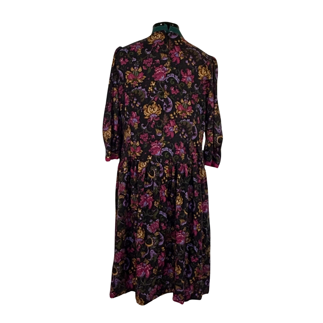 Vintage Floral Print Dress with Neck Tie Detail